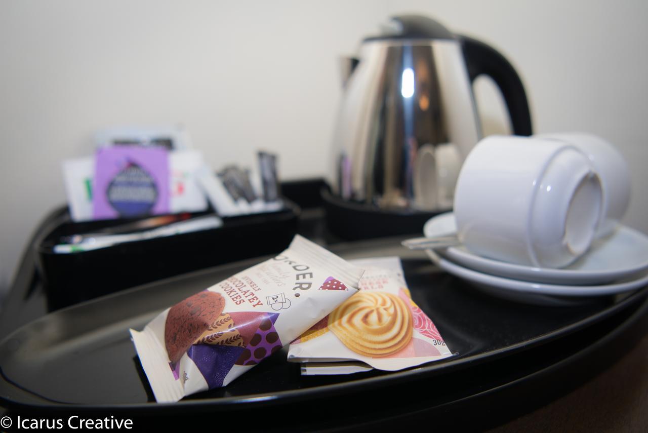 ホテル The Swan At Stoford Stapleford  エクステリア 写真